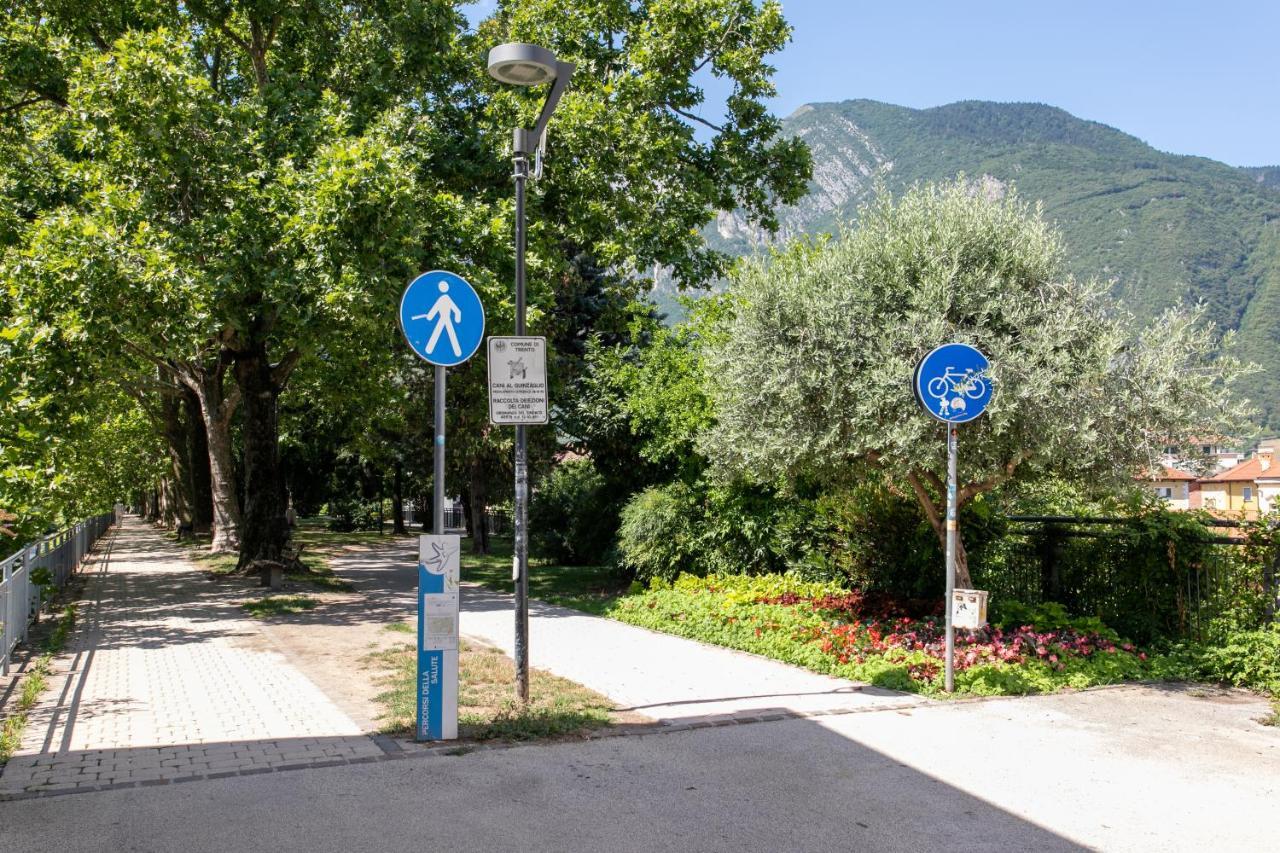Appartamento Grande Al Ponte. Situato Vicino All'Ospedale, Al Parco E Al Centro Citta Trento Exteriör bild